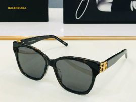 Picture of Balenciga Sunglasses _SKUfw55136362fw